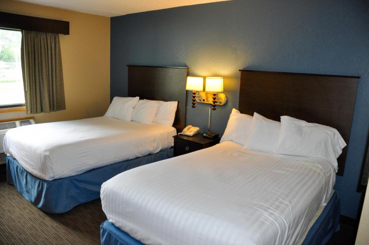 Americinn By Wyndham Clear Lake Exterior photo