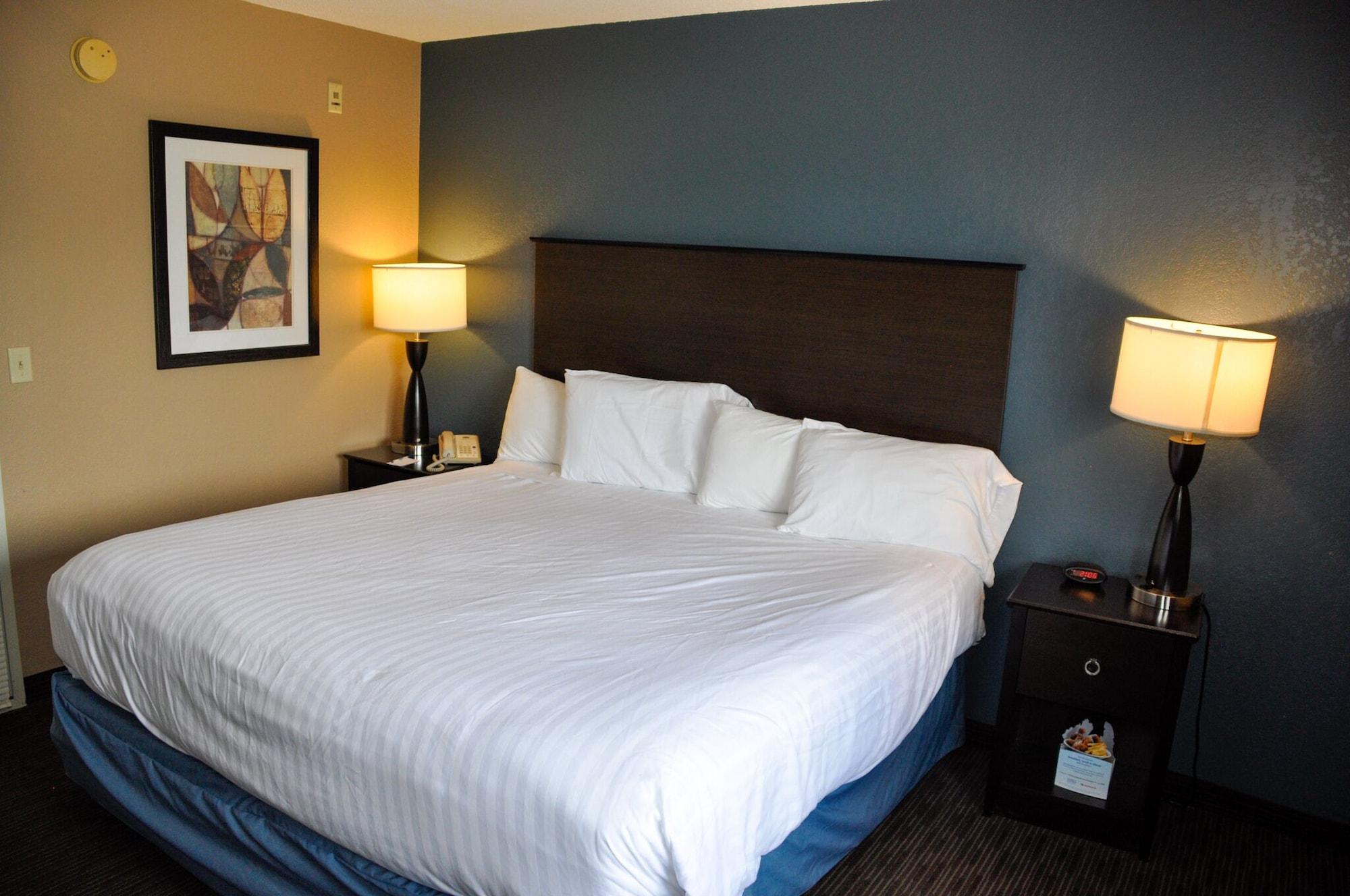 Americinn By Wyndham Clear Lake Exterior photo